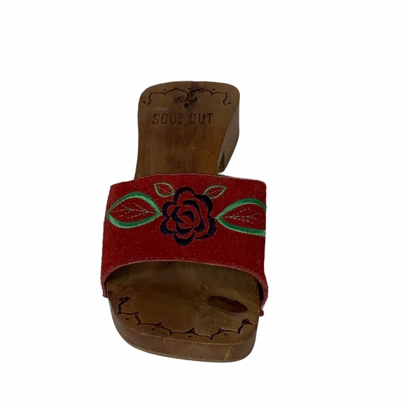 Unique 100% wood soles with suede strap heels red with flower detailing SZ 5.5 - Picture 8 of 8
